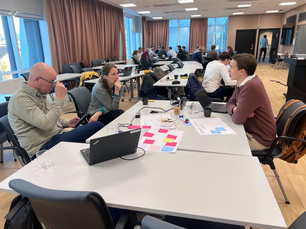 bilde fra hackathon 2024